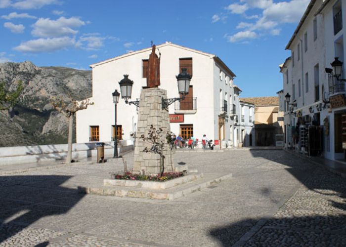 La plaça de San Gregori Guadalest